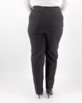 Nagyméretű, gumis derekú női nadrág, egyenes szárral - N9854 - Barna