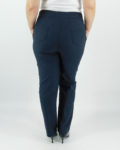 Nagyméretű, gumis derekú női nadrág, egyenes szárral - NF8-9865 - Sötétkék