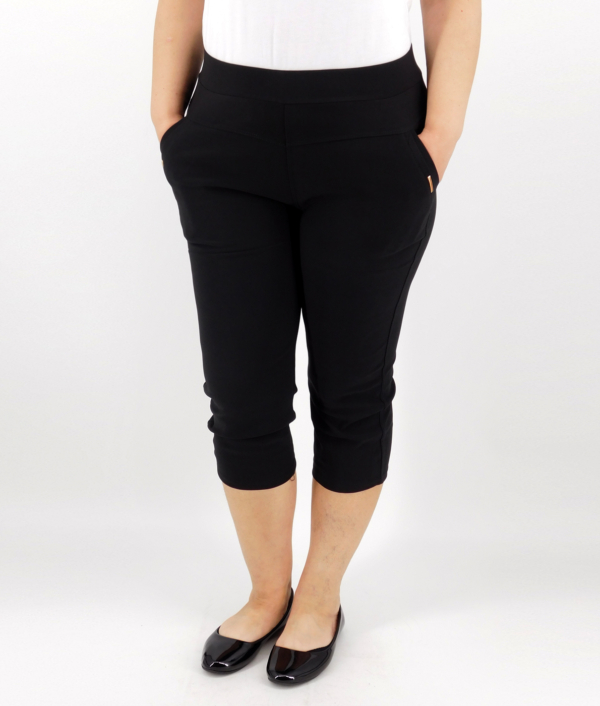 Nagyméretű sztreccs capri nadrág - NF8-6809 - Fekete