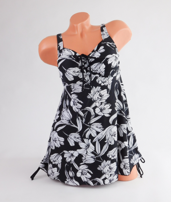 Kivehetőszivacsos "A" vonalú tankini - FCC-268 - Fekete-fehér