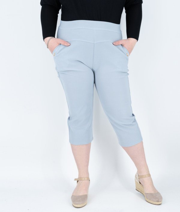 Nagyméretű, női sztreccs capri nadrág - C-709 - szürke