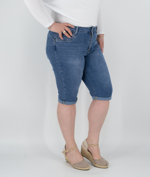 nagymeretu-noi-sztreccs-farmer-terdnadrag-rbl-9119 - farmerkék