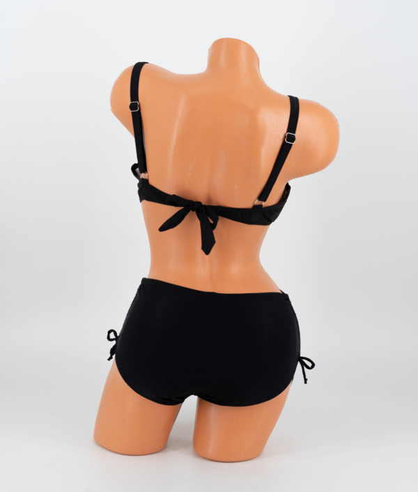 szivacsos-kosaras-csavart-fazonu-bikini-ff68210-2 - fekete