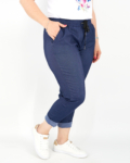 Nagyméretű gumis derekú, női sztreccs nadrág - N9108 - Farmerkék-sötét 6 Gumis derekú, női sztreccs nadrág - N9108 - Farmerkék-sötét-2