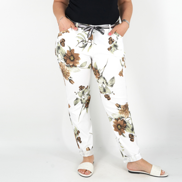 Virágmintás, elegáns női sztreccs nadrág – N2989 – Barna