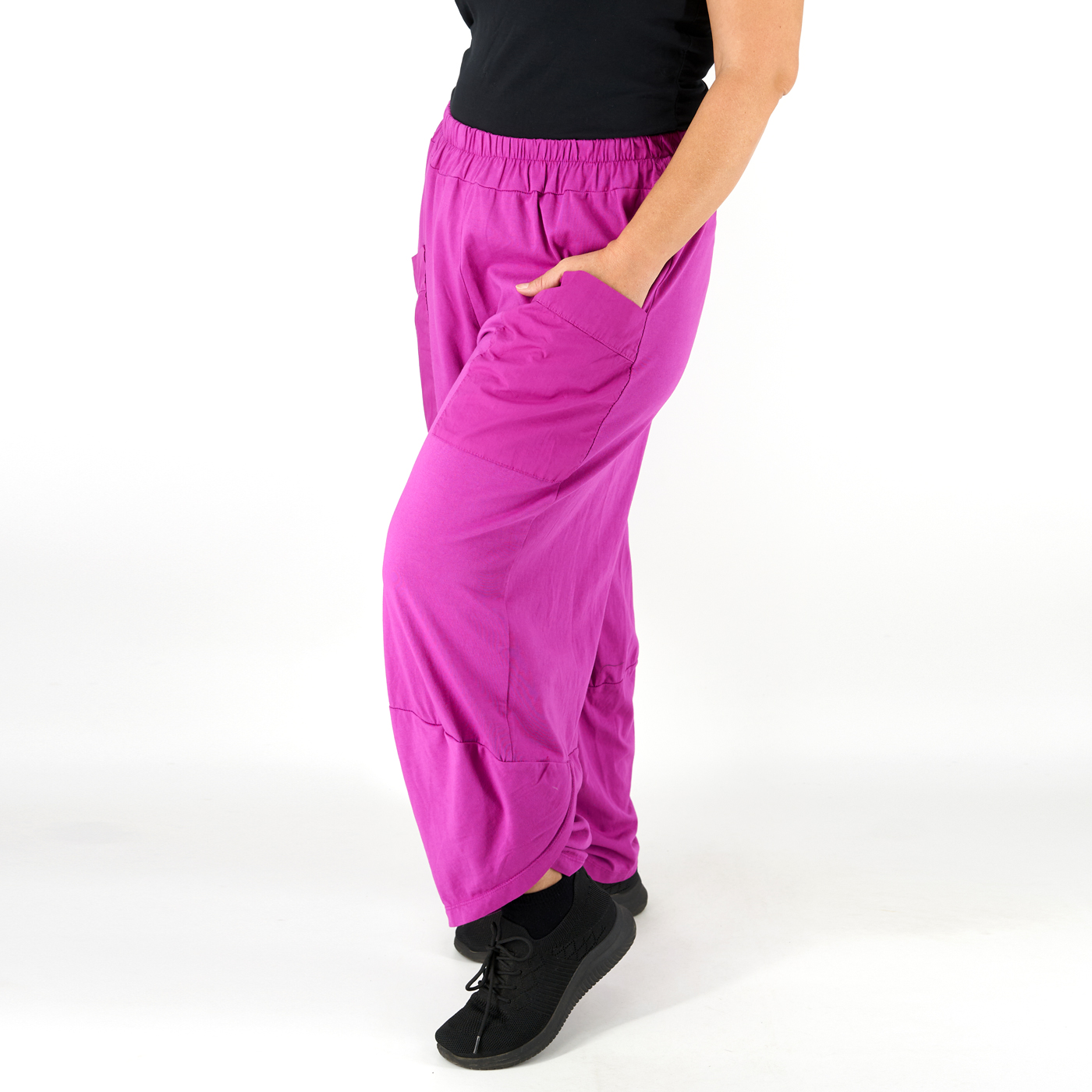 Női pamut nadrág, aszimmetrikus aljú - N6165 - Ciklámen 2 Női pamut nadrág, aszimmetrikus aljú - N6165 - Ciklámen