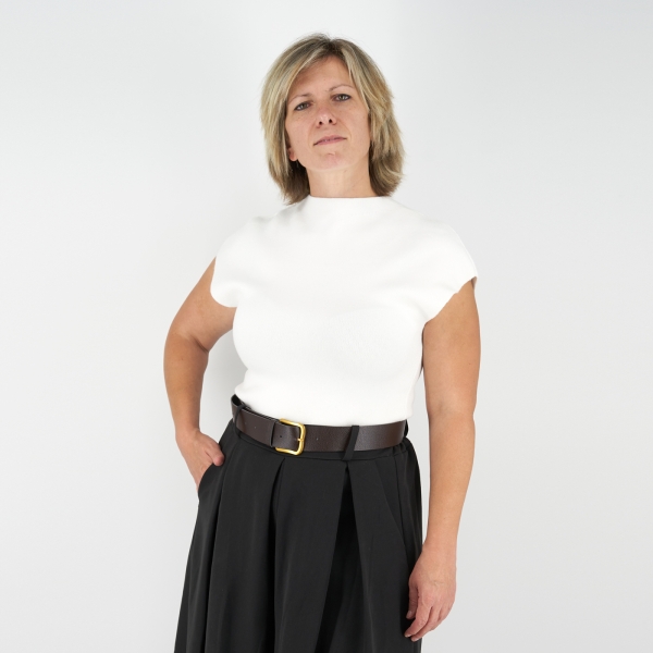 Elegáns, rövid ujjú, kötött női felső - ZS3089 - Fehér