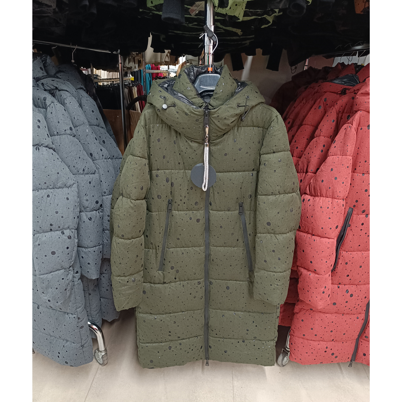 Hosszú steppelt kabát - FLY-2929 - Khaki 1 Hosszú steppelt kabát - FLY-2929 - Khaki