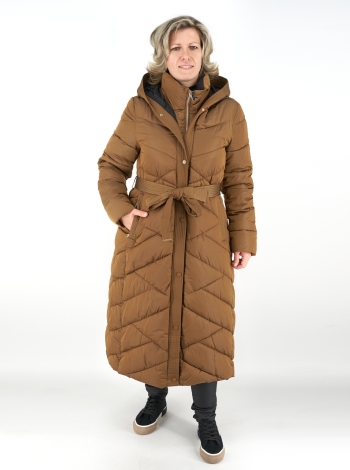 Női hosszú steppelt kabát, fix kapucnis - FLY-2309 - Világosbarna