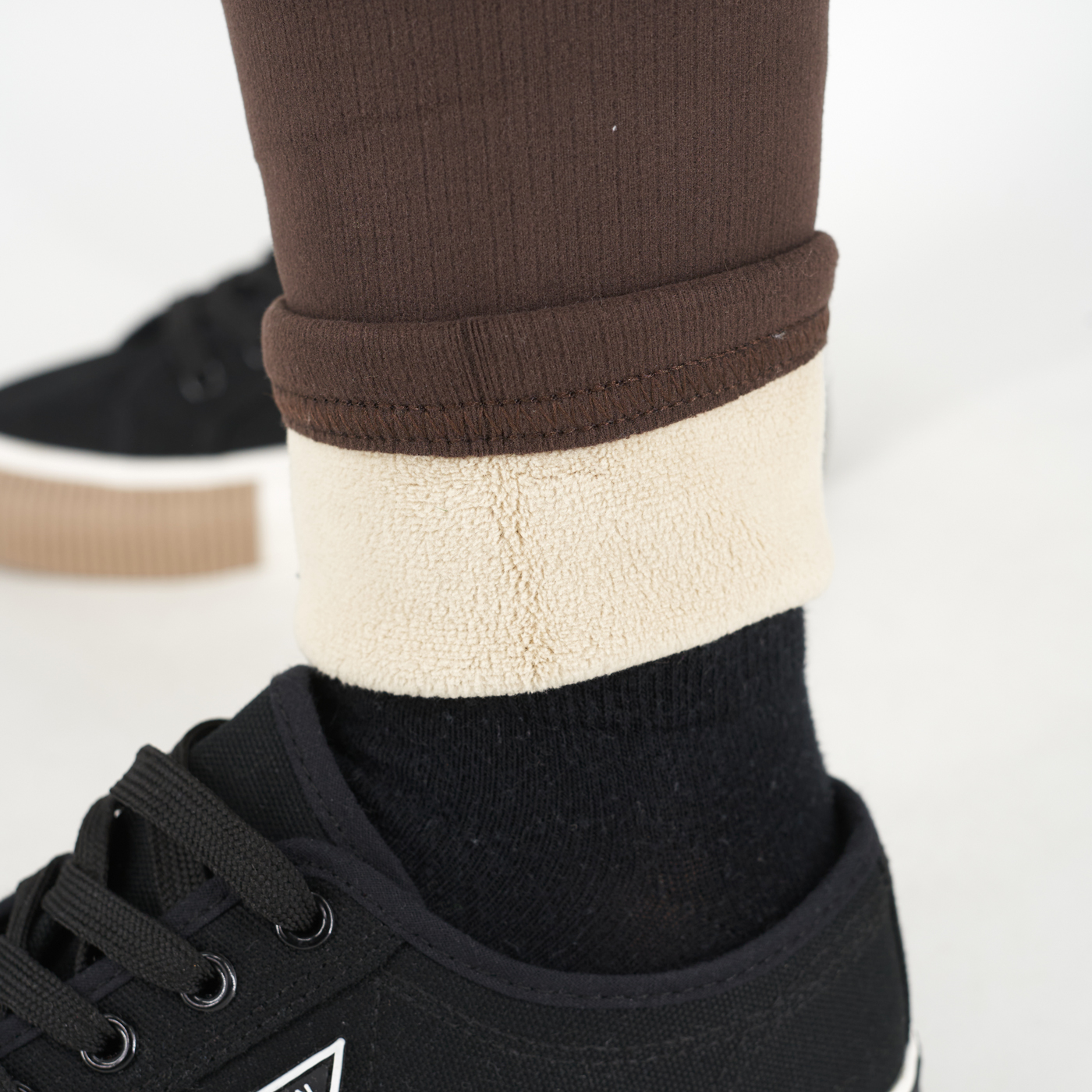 Bundás leggings - YSM-1965 - Csokibarna 3 Bundás leggings - YSM-1965 - Csokibarna-4