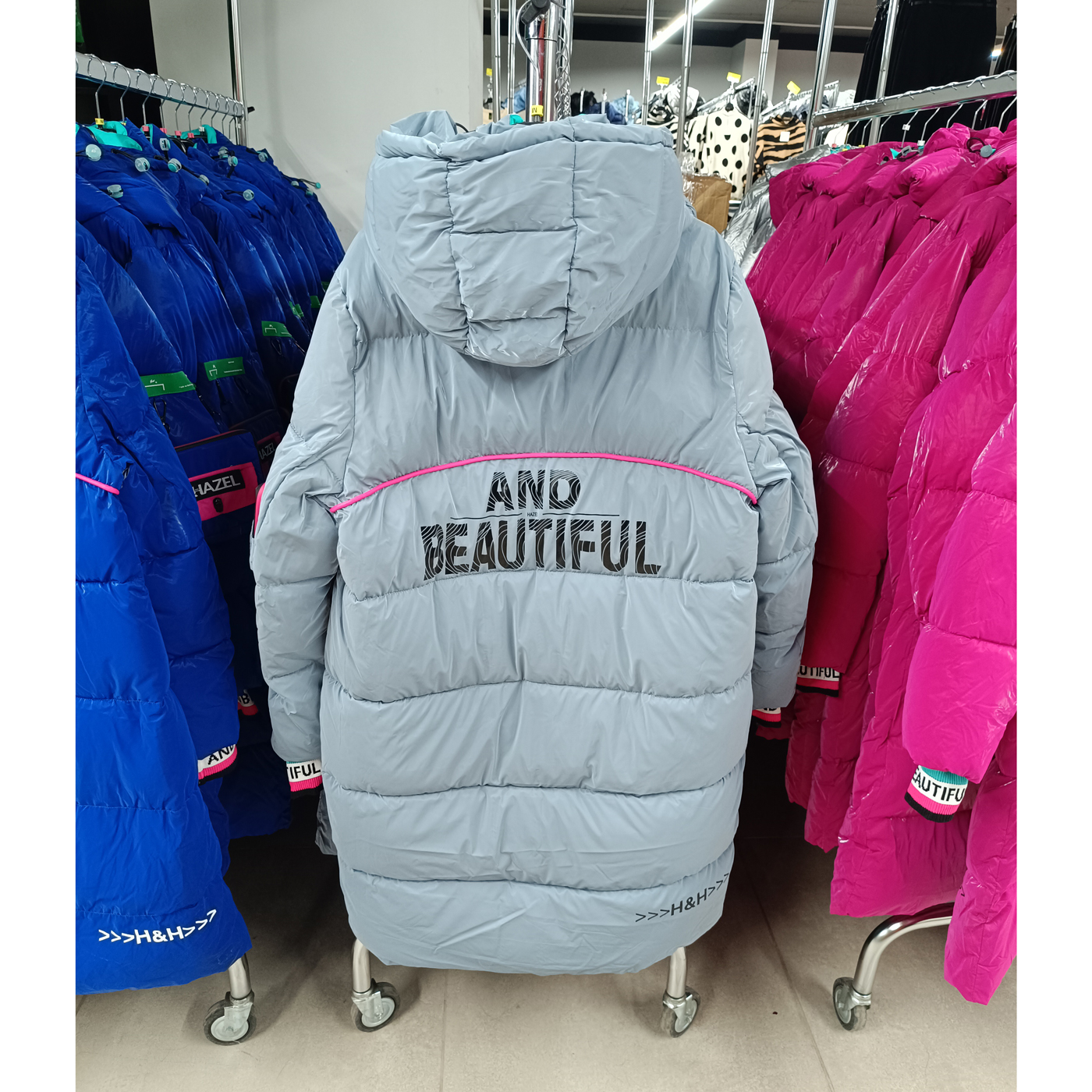 Hosszított női steppelt télikabát - "HAZEL" LONG - FLY-2316 - Babakék 2 Hosszított női steppelt télikabát - "HAZEL" LONG - FLY-2316 - Babakék