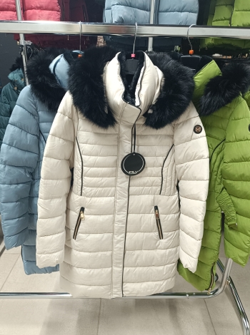 Steppelt, hosszú téli kabát - FLY-1213 - Fehér