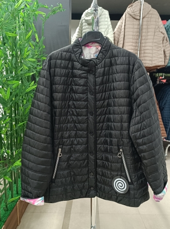 Plus size, női steppelt átmeneti kabát - FLY-2953 - Fekete