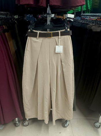 Elegáns, bő szárú női szövetnadrág + öv - N3546 - Bézs