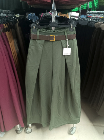 Elegáns, bő szárú női szövetnadrág + öv - N3546 - Khaki