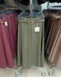 Elegáns, magas derekú műbőr maxi szoknya - N5239 - Khaki