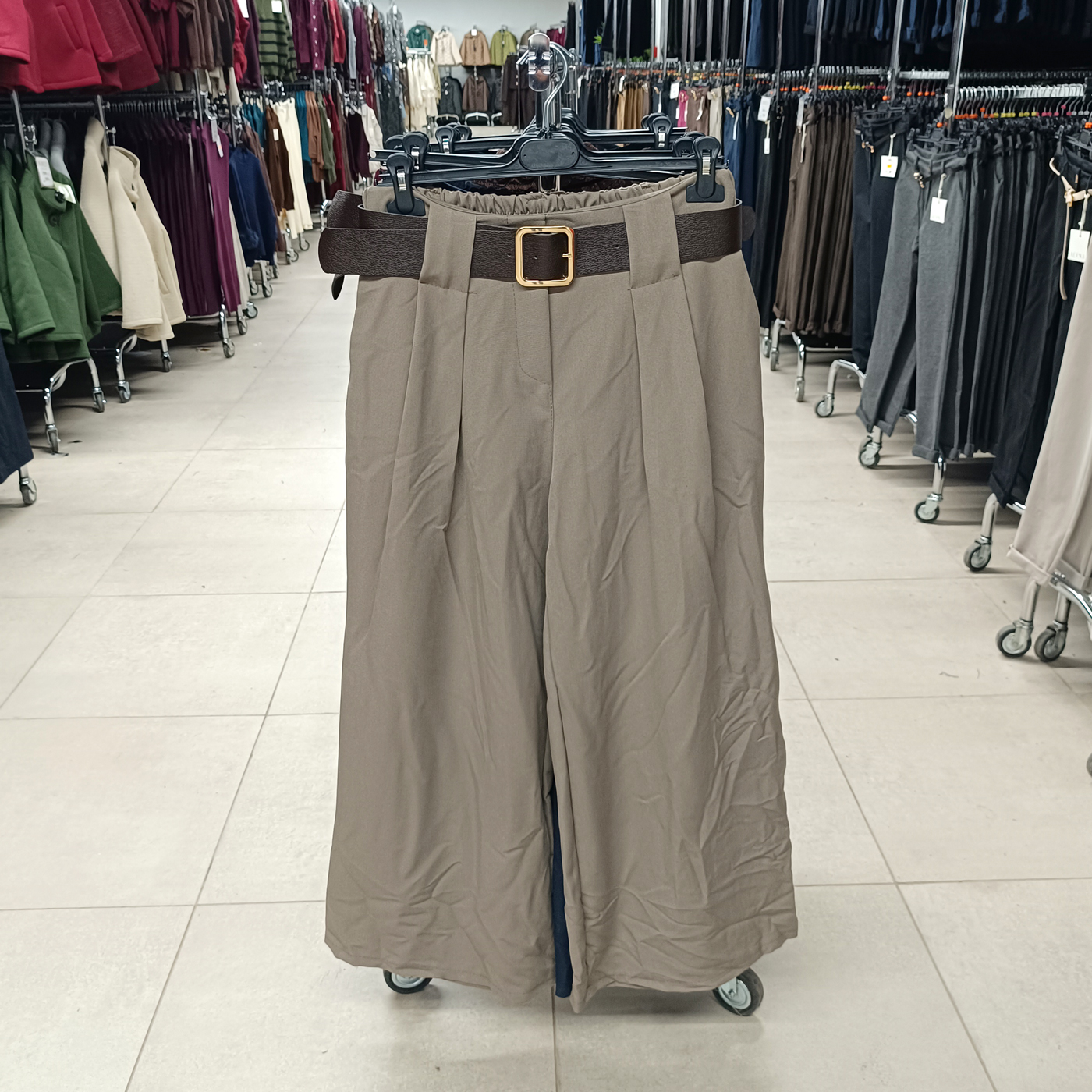 Elegáns, női nadrágszoknya + öv - N3544 - Fangó 1 Elegáns, női nadrágszoknya + öv - N3544 - Fangó