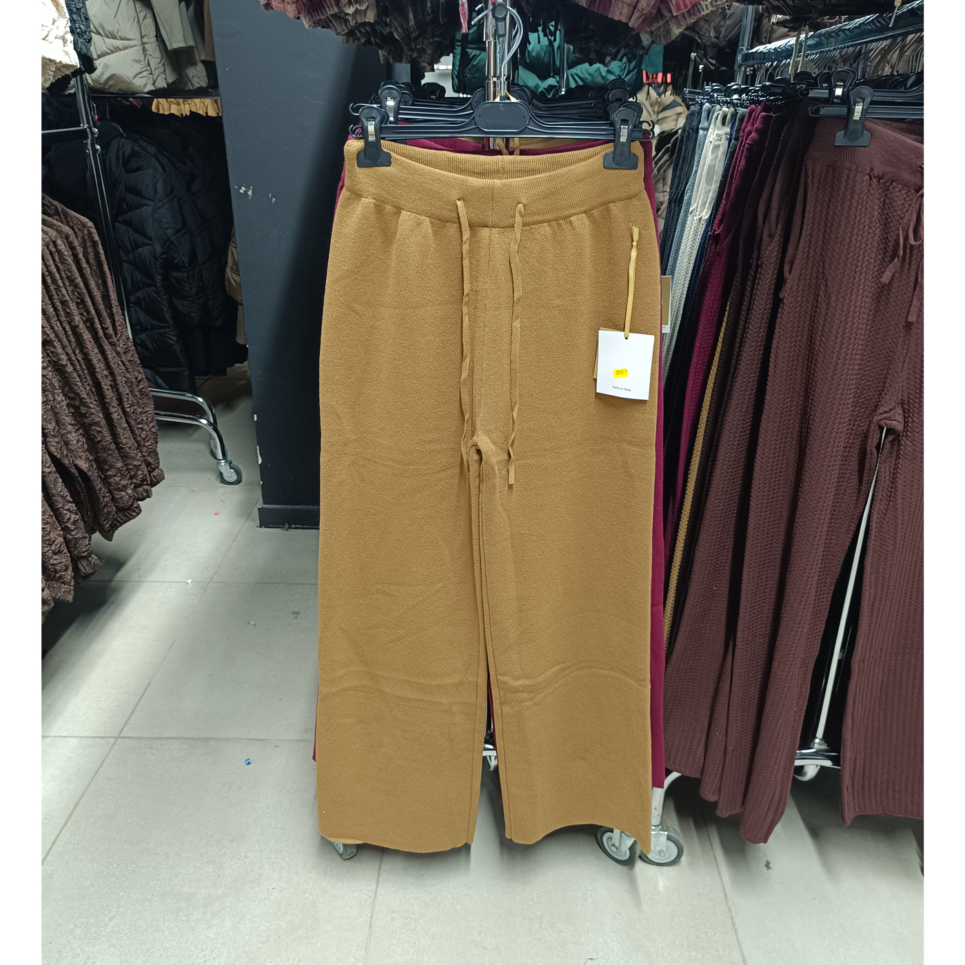 Egyenes szárú kötött nadrág - N25077 - Barna 1 Egyenes szárú kötött nadrág - N25077 - Barna